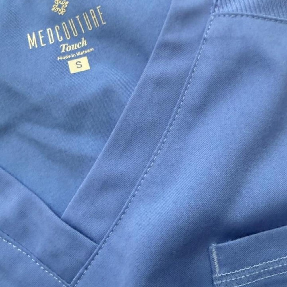 Med Couture Touch Scrub Set Women's Small petite Blue V Neck Top Pants Nurse - Picture 7 of 7